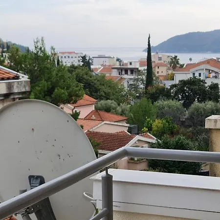 Elijana Appartement *